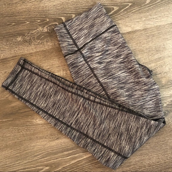 Victoria's Secret Pants - Victoria’s Secret Sport Leggings - Size Med